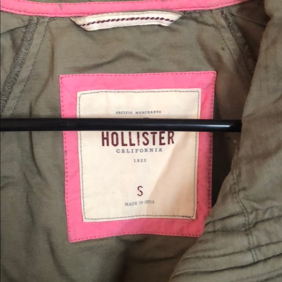 Hollister jacket - Picture 3 of 3